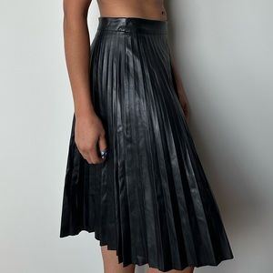 Pleated faux leather midi skirt